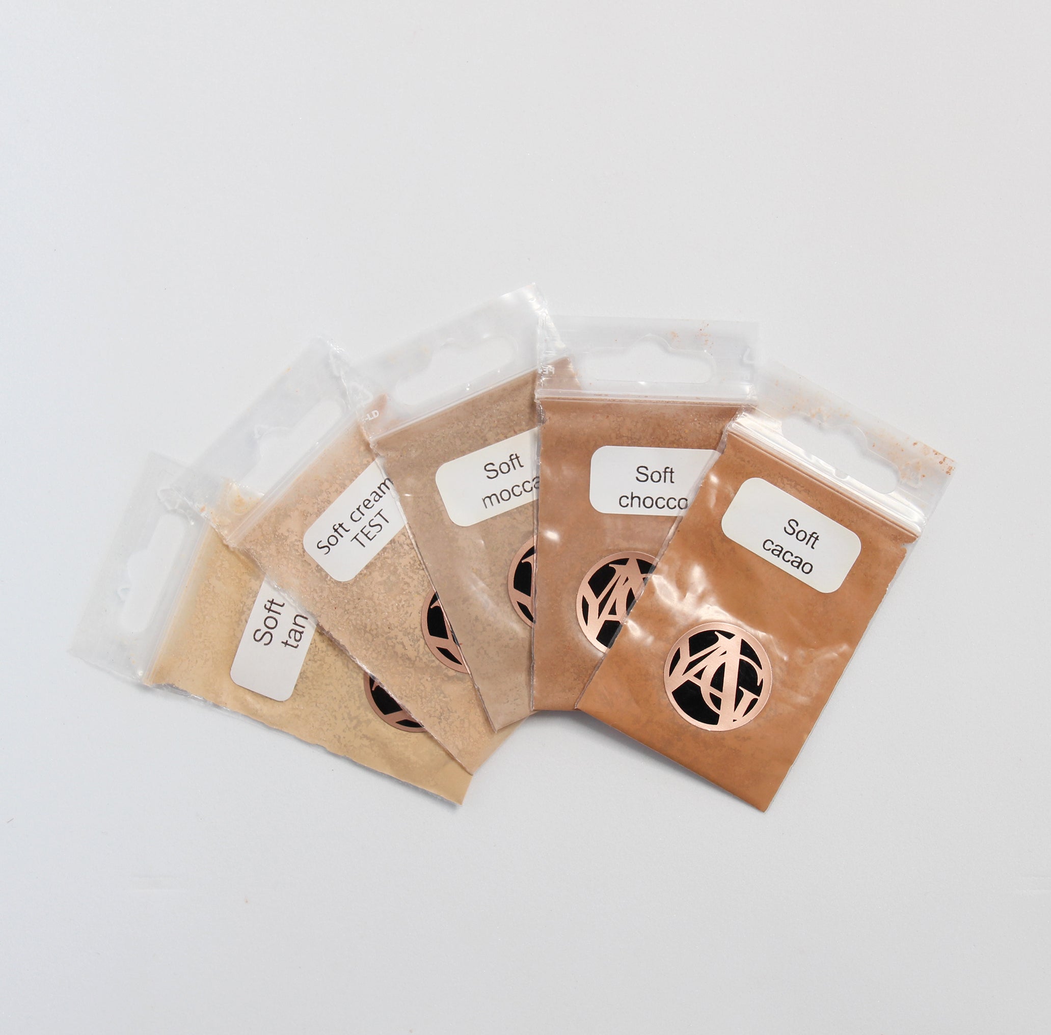 Mineral foundation TESTER