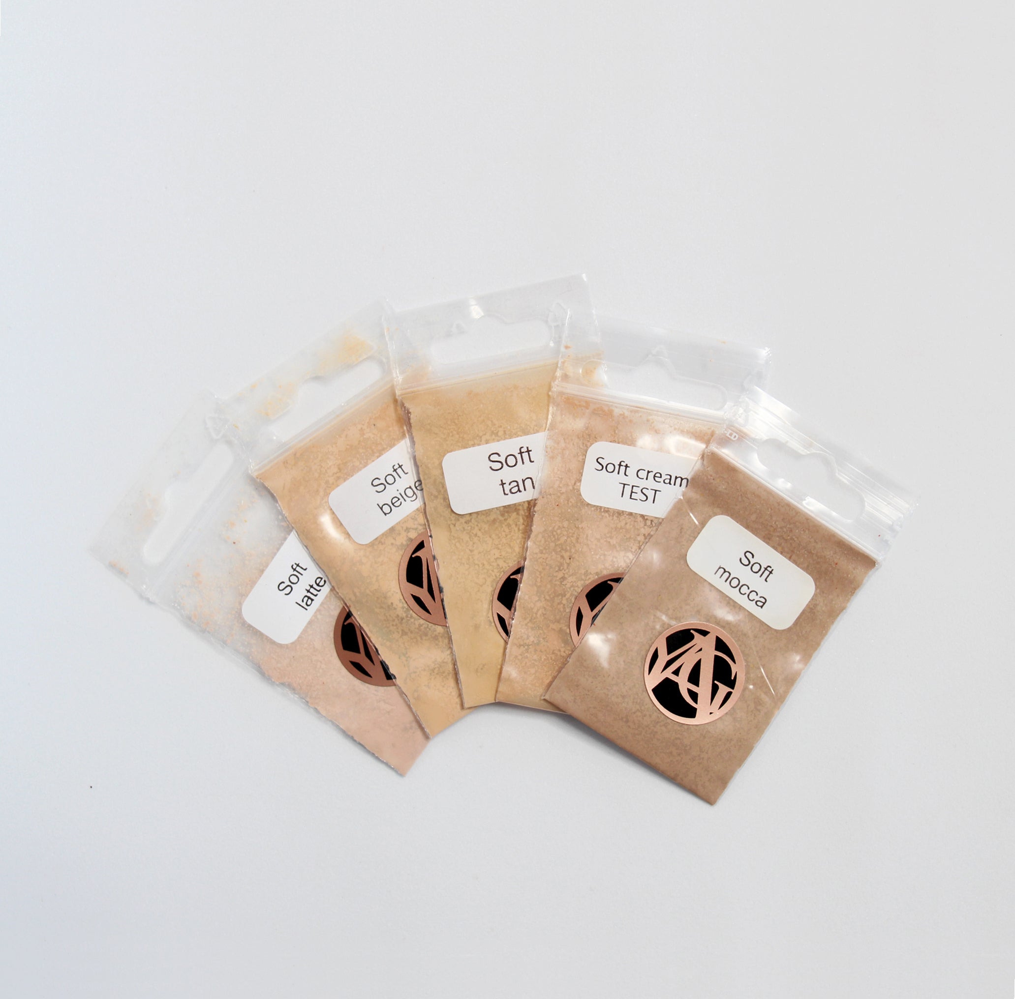 Mineral foundation TESTER