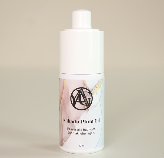 Kakadu plum oil serum
